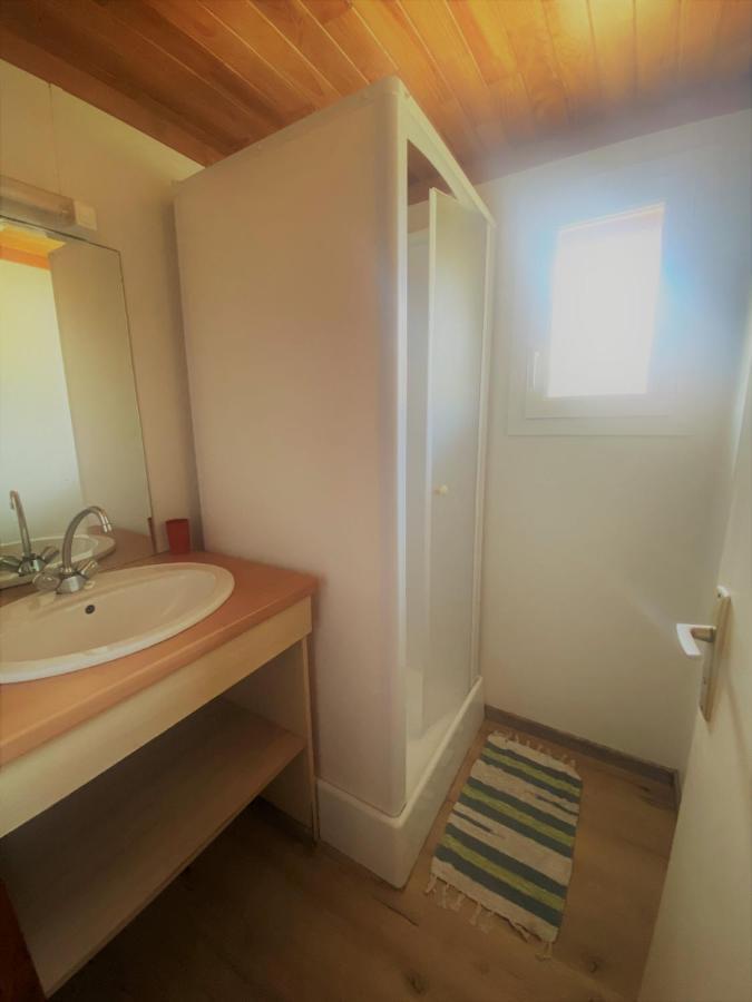 Camping Familial Les Chalets D'Uza 外观 照片