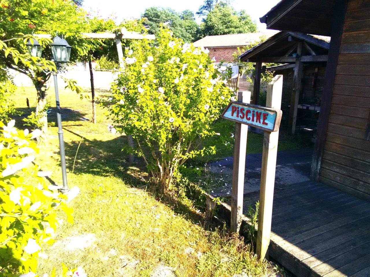Camping Familial Les Chalets D'Uza 外观 照片